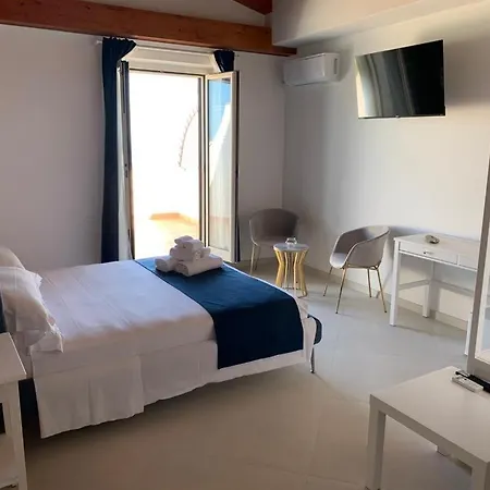 Labiente & Breakfast 3*