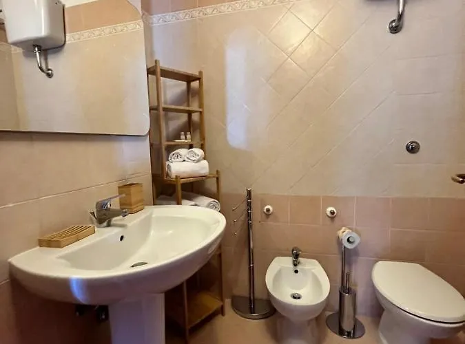 فندق مبيت وإفطار Labiente & Breakfast بيسْكيتْشّي